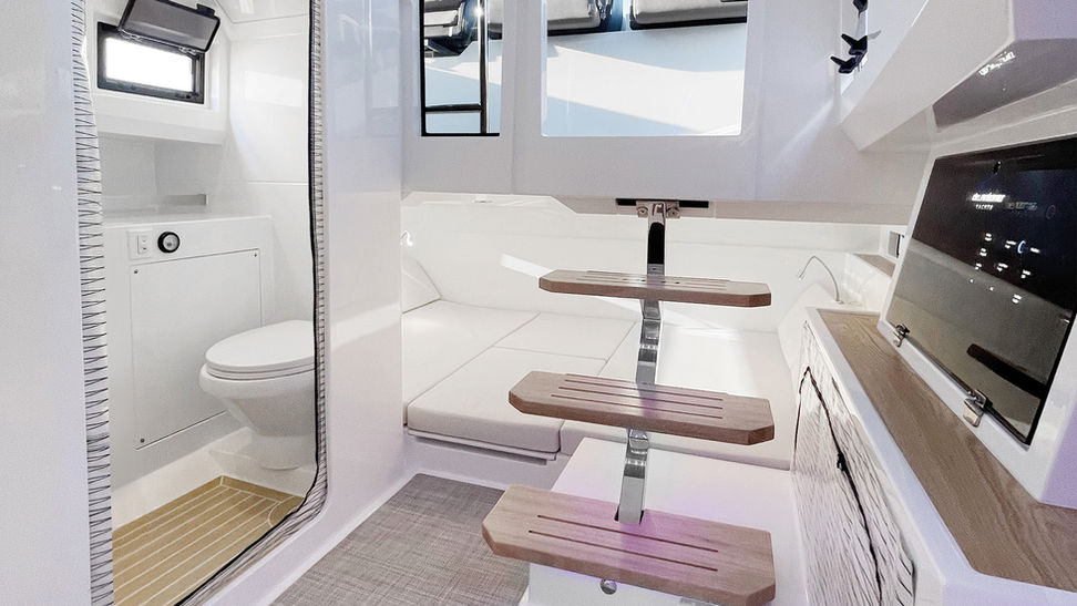 De Antonio D32 - View 7